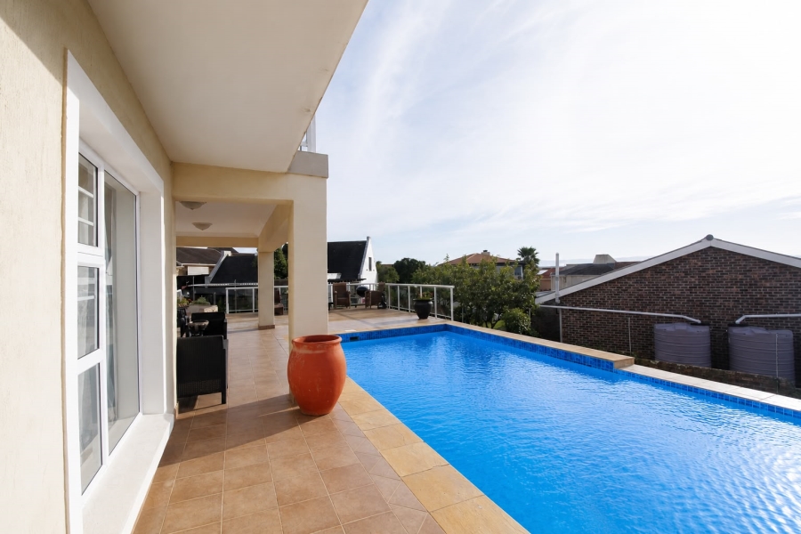 3 Bedroom Property for Sale in Wavecrest Eastern Cape